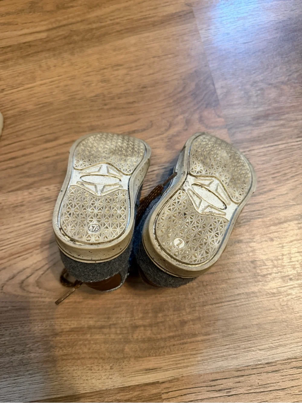 Toddler Boy Fall Shoe Bundle - Size 7 - Old Navy / Cat & Jack